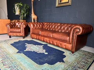 (ON PROMOTION) A timeless 2 piece genuine leather CHESTERFIELD lounge suite. (SAVANNAH BROWN)