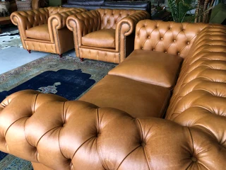 Brand new 3pc genuine leather CHESTERFIELD lounge suite (2 x LARGE ARMCHAIRS plus 1 x THREE SEATER)