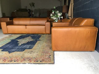 (ON PROMOTION) Brand new 2pc MARCONI STYLE  genuine leather lounge suite. (3 &#43; 2 SEATER SOFAS)