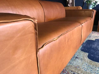 (ON PROMOTION) Brand new 2pc MARCONI STYLE  genuine leather lounge suite. (3 &#43; 2 SEATER SOFAS)