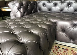 A massive 2.8m genuine leather CUBAN STYLE CHESTERFIELD five seater sofa plus modular daybed ottoman