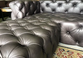 A massive 2.8m genuine leather CUBAN STYLE CHESTERFIELD five seater sofa plus modular daybed ottoman