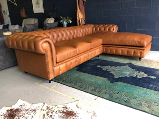 Newly manufactured 3m x 2m  genuine leather Chesterfield daybed unit, (100% FULL GRAIN GAMESKIN)