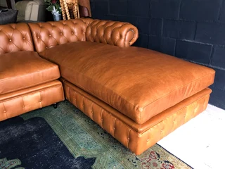 Newly manufactured 3m x 2m  genuine leather Chesterfield daybed unit, (100% FULL GRAIN GAMESKIN)