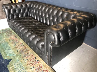 Brand new 2.2m genuine leather full deep buttoned Chesterfield three seater sofa. (CRACKLE BLACK)