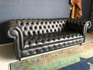 Brand new 2.2m genuine leather full deep buttoned Chesterfield three seater sofa. (CRACKLE BLACK)