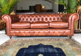 Brand new 2.2m  VINTAGE genuine leather Chesterfield three seater sofa. (PIPING FRONT-END DETAILING)