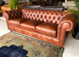 Brand new 2.2m  VINTAGE genuine leather Chesterfield three seater sofa. (PIPING FRONT-END DETAILING)