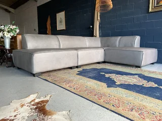 Newly Manufactured & Custom Made 3m X 2m Marconi Genuine Leather Modular L-shape Corner Unit.