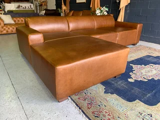 (on Promotion) Large & Magnificent (3m X 2m) Marconi Style Genuine Leather L-shape Daybed Unit.