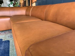 e(ON PROMOTION) Newly manufactured (3m x 2.5m)  genuine leather URBAN STYLE L-shape corner unit.