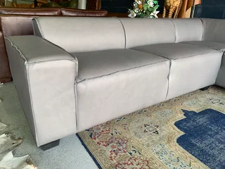 Newly manufactured (3m x 3m) genuine leather MARCONI STYLE L-shape corner unit (NEVADA PEPPER GREY)