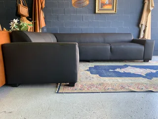 Newly manufactured (3m x 2.5m) genuine leather MARCONI STYLE L-shape corner unit (MYSTIC BLACK)