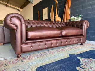Brand New  2.3m Genuine Leather Chesterfield Three Seater Sofa. (cape Buffalo Copper Brown)