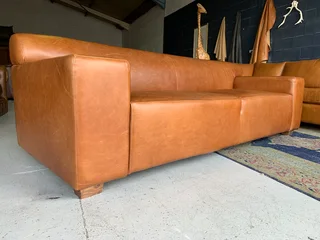 (ON PROMOTION) Brand new &amp; large 2.5m full grain genuine leather URBAN STYLE three seater sofa.
