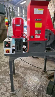 Sprue crusher/Shredder