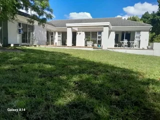 Supply and installation roll on lawn Lm Berea grass