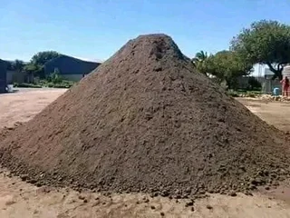 Kikuyu grass and buffalo grass weed free