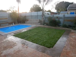 Roll on lawn Kikuyu grass and buffalo grass