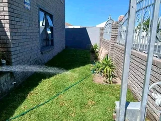 Roll on lawn national grass green and fresh. 0672707801