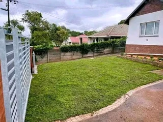 Delivery and installa buffalo grass and Kikuyu grass