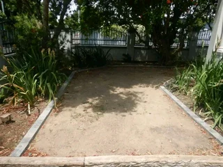 Delivery and installa Lm Berea grass