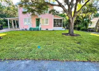 Delivery and installa buffalo grass