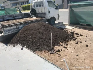 PROFESSIONALS WITH IMMENSE EXPERIENCE IN INSTALLATION &amp; LAYING NATIONAL GRASS