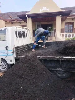 PROFESSIONALS WITH IMMENSE EXPERIENCE IN INSTALLATION &amp; LAYING NATIONAL GRASS