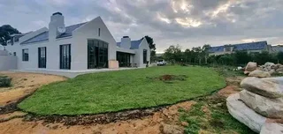 Roll on lawn Kikuyu grass and buffalo grass