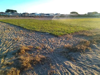 Delivery or installa call type of roll on lawn Kikuyu grass