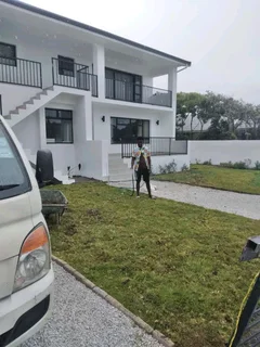 Roll on lawn Kikuyu grass and buffalo grass