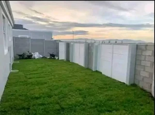 Supply and installa Kikuyu grass and Lm Berea grass