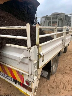 Delivery and installa Cyndone grass and Lm Berea grass