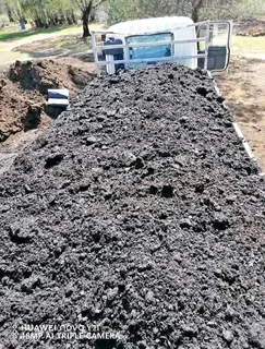 PROFESSIONALS WITH IMMENSE EXPERIENCE IN INSTALLATION &amp; LAYING NATIONAL GRASS