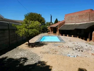 Roll on lawn Kikuyu grass