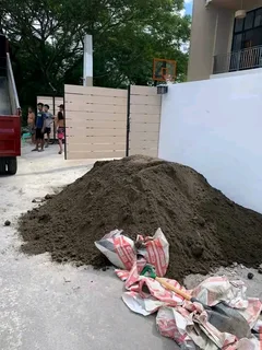 Delivery and installa buffalo grass and Kikuyu grass