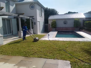 Supply and installa Cyndone grass and  Kikuyu grass