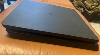 PS4 Slim 1TB,1 Controller,5 games,Charger, and Cables