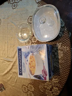 Brand New 3 Piece Pyrex Dishes