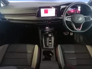 2024 VOLKSWAGEN GOLF 8 GTI 2.0 TSI 180KW DSG