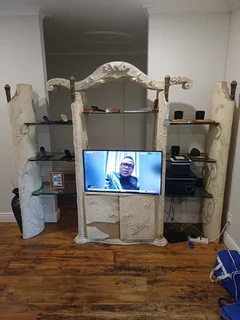 Wall unit R5000 negotiable