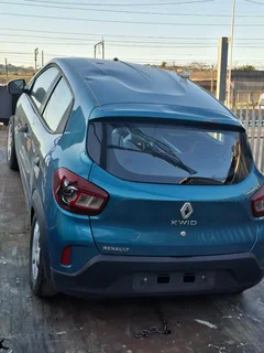 Renault Kwid Stripping