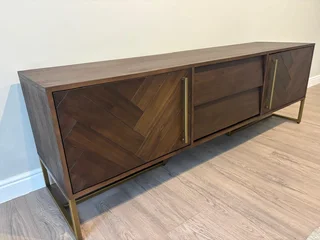 Bruno media unit, TV table.