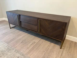 Bruno media unit, TV table.