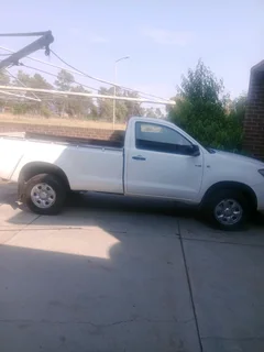 Toyota Hilux to LEASE / RENT