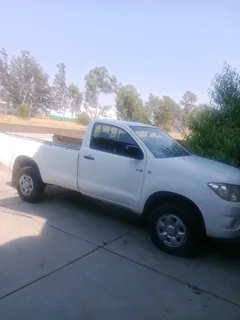 Toyota Hilux to LEASE / RENT