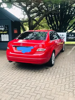 2011 Mercedes-benz C-class Suv  - C200- Cgi - Clean And Well Maintained