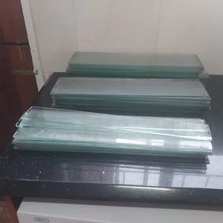 Window Louvres 34 pieces for R400