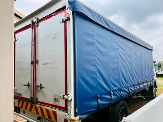 ISUZU FTR850 TAUTLINER